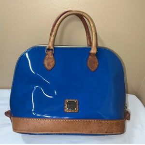 Dooney and Bourke purse zipperJ8008986